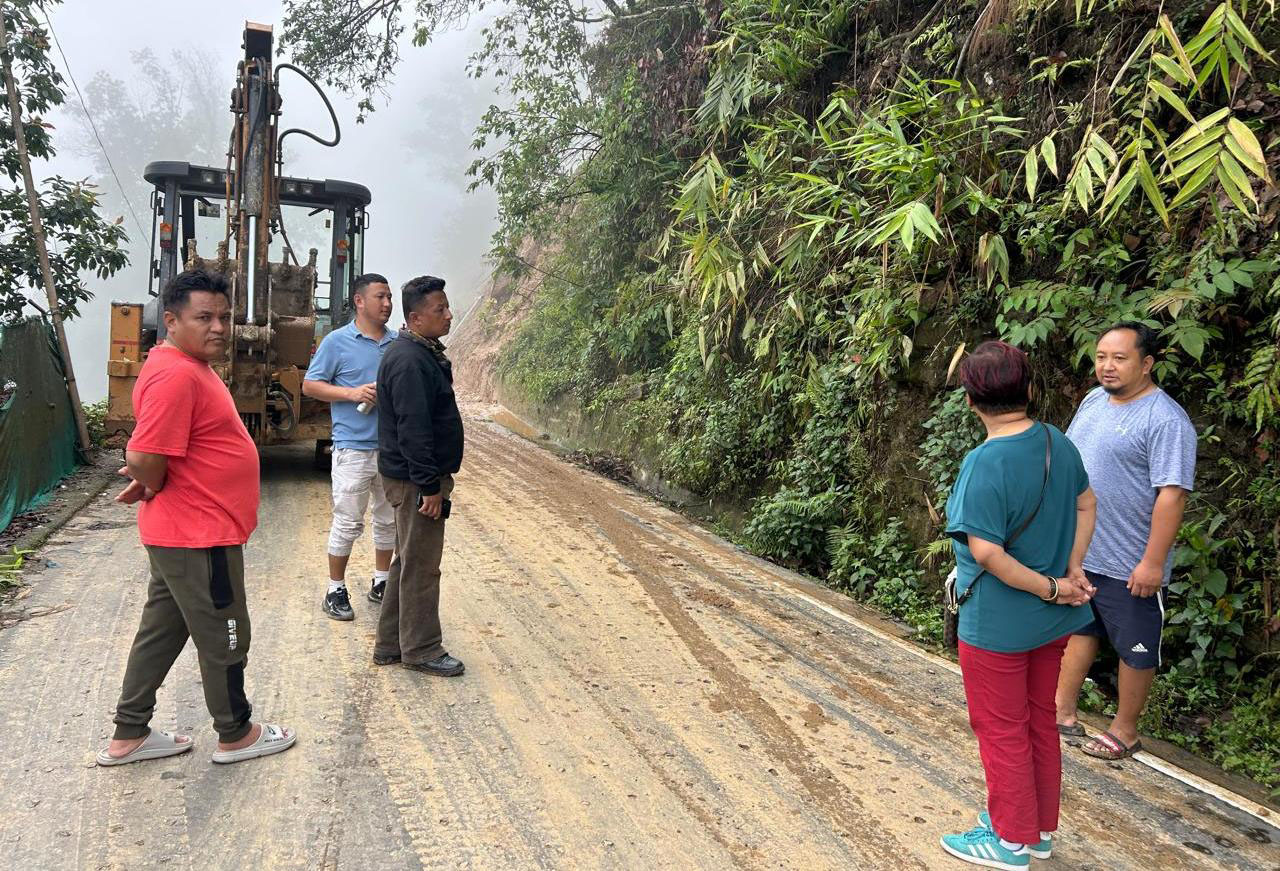 Read more about the article पैह्रोले अवरुद्ध बनेको ७ माइल बाइपास सड़कमा यातायात सुचारु